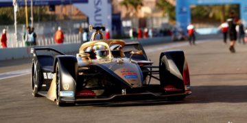 Antonio Felix da Costa heads Sam Bird in Diriyah E-Prix FP3