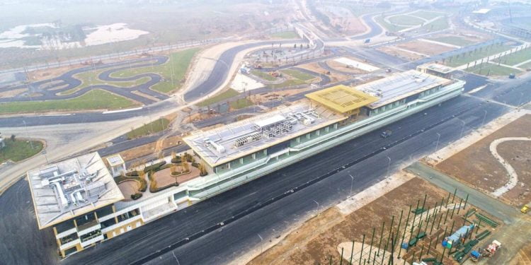 Gallery: Vietnam unveils first photos of pit/paddock complex