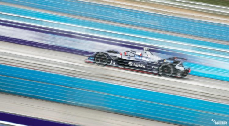 Sam Bird fastest for Envision Virgin Racing in Santiago E-Prix FP1