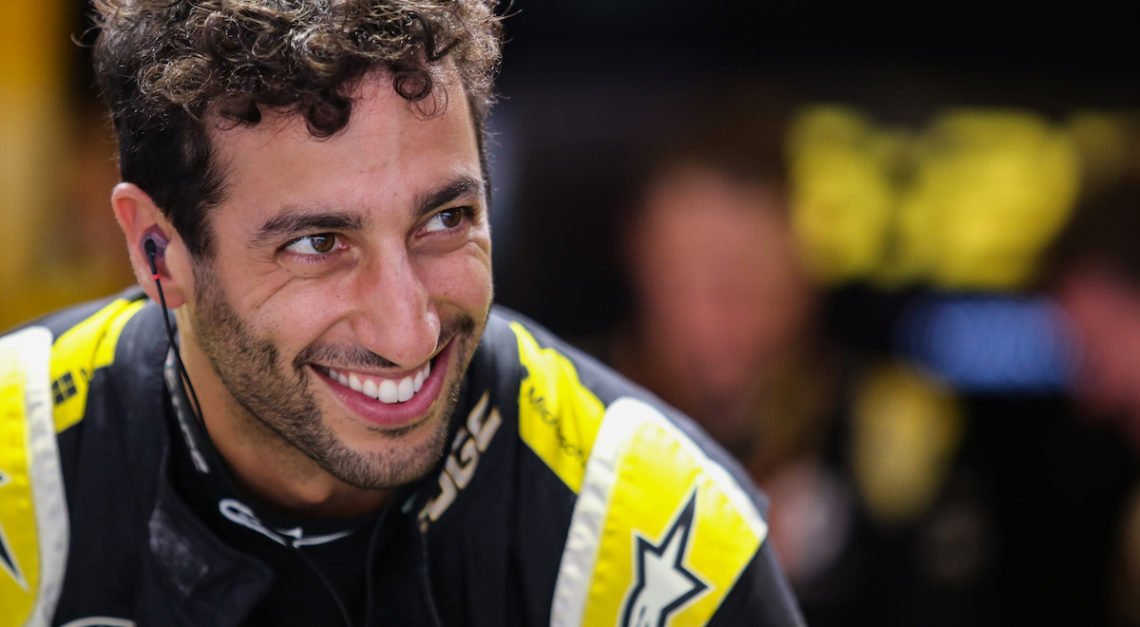 Daniel Ricciardo to raffle race suit in aid of Australian bushfires ...