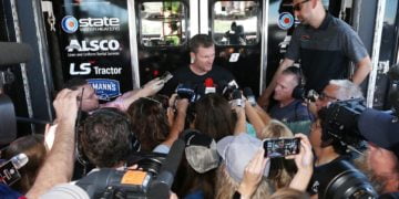Dale Earnhardt Jr. selects Homestead-Miami Speedway as single 2020 Xfinity Series race