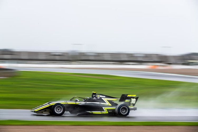 Carlin confirm Novalak, Ahmed and Das in their F3 line-up