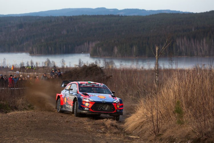 Welshman Evans leads Rally Sweden with one stage to go!