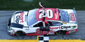 Jones wins attrition-filled Busch Clash