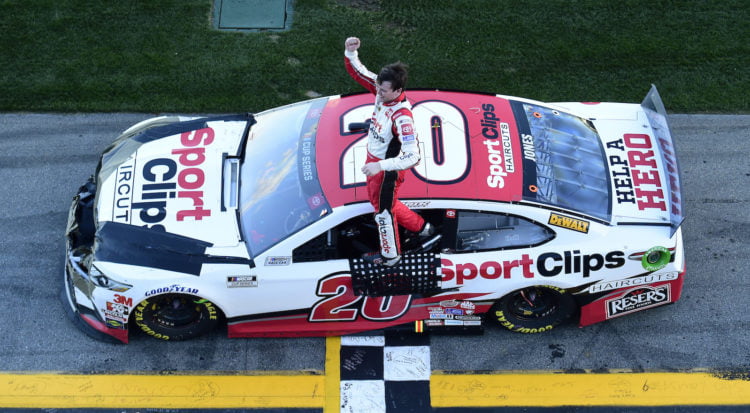 Jones wins attrition-filled Busch Clash