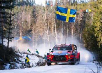 Rally Sweden hots up as Evans moves further ahead