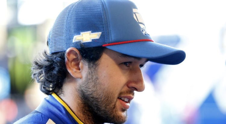 Larson, Elliott to challenge Busch in Truck Series