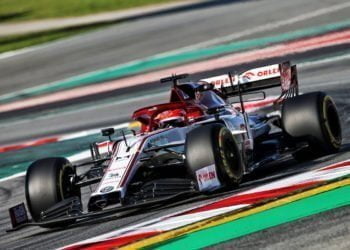 Kubica quickest at Barcelona as F1 testing resumes