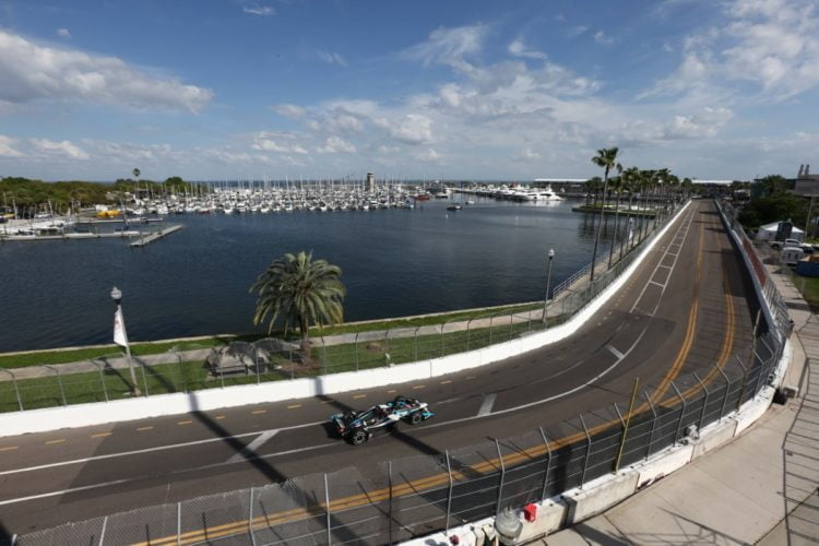 IndyCar season-opener to go ahead with no spectators