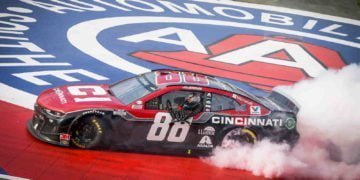 Bowman wins Auto Club 400