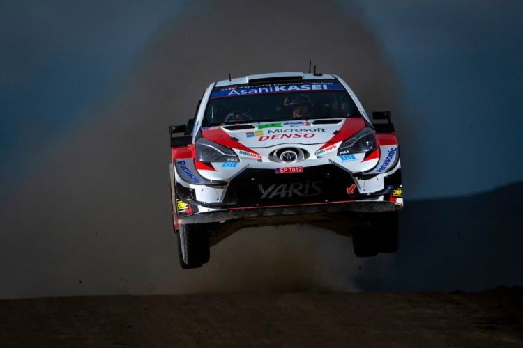 Ogier builds impressive Rally Mexico lead on Friday