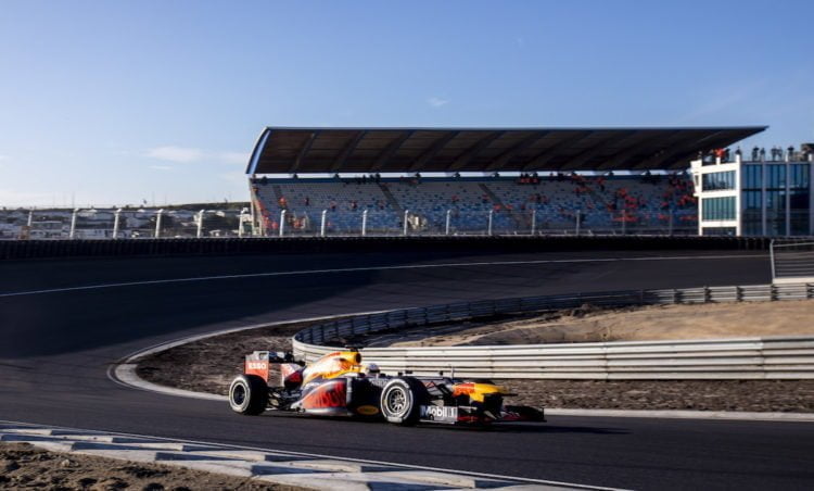 Zandvoort banking ‘very special’ – Verstappen
