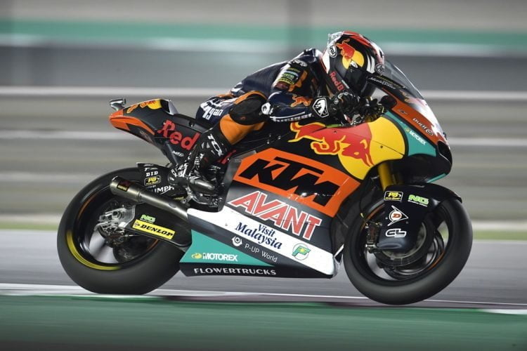 Nagashima battles to maiden Moto2 victory in Qatar