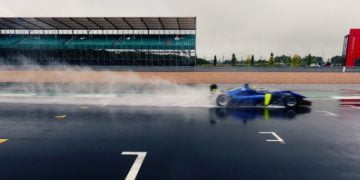 McLaren F1 drivers in Carlin-run F3 Silverstone test