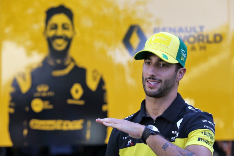 Renault exit less clear cut than Red Bull – Ricciardo
