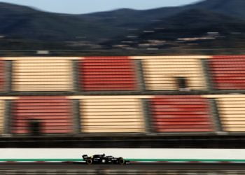 Renault F1 boss fears empty grandstands until 2021