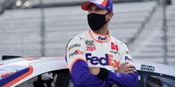 Denny Hamlin draws pole for Homestead-Miami Speedway