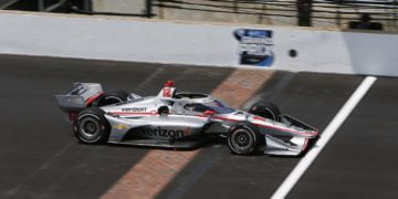 Power beats out Harvey for IndyCar pole at IMS