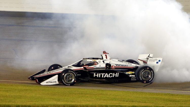 Newgarden beats out Power in second IndyCar race from Iowa