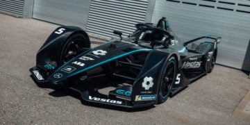 Mercedes goes all-black in Formula E for final six races of Season 6