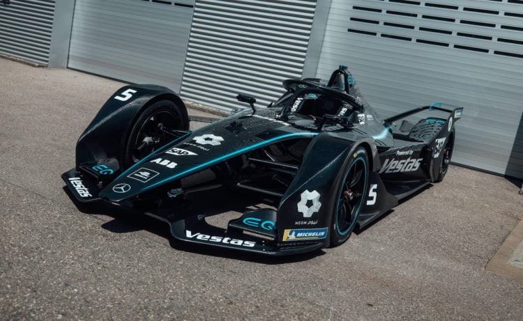 Mercedes goes all-black in Formula E for final six races of Season 6