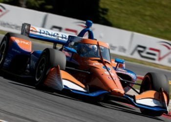 Dixon makes it three-in-a-row after victory in first race at Road America