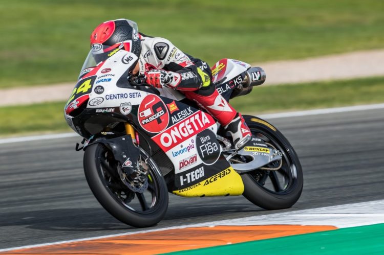 Suzuki holds off McPhee to claim Andalucian GP Moto3 win, Arenas crashes out