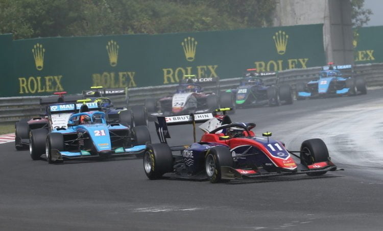Beckmann victorious in wet F3 race, as Viscaal’s penalty costs him win