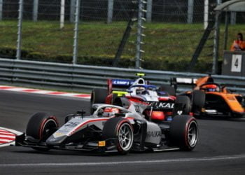 Ghiotto holds on to win F2 Sprint Race in Hungary