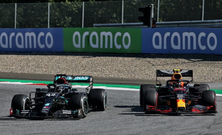 Hamilton: ‘I can’t believe we came together again’, insists it was a racing incident