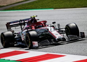 Kubica gets FP1 outing at scene of F1 race debut