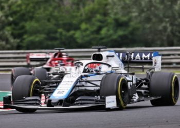 Aero sensitivity makes car hard to control – Russell