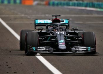 Mercedes insists ‘gaps are nothing’ despite unbeaten start