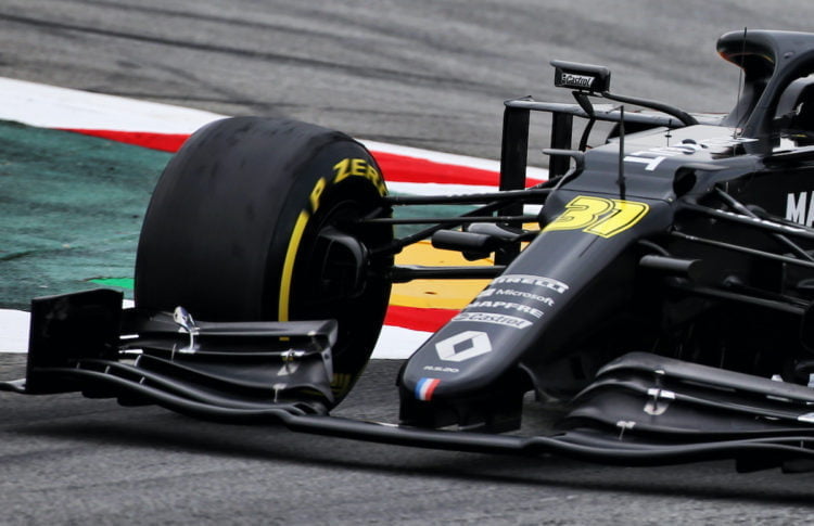 Technical Insight: Renault debuts new front-wing design in Austria
