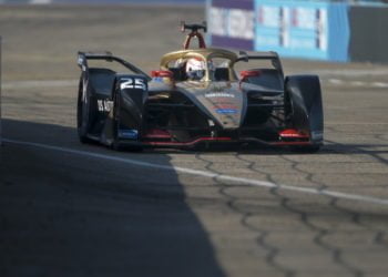 Reigning champion Vergne bounces back to take pole position in Berlin