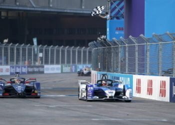 Guenther holds off Frijns to take second Formula E victory in Berlin