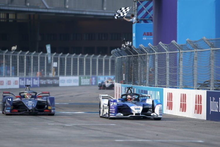 Guenther holds off Frijns to take second Formula E victory in Berlin