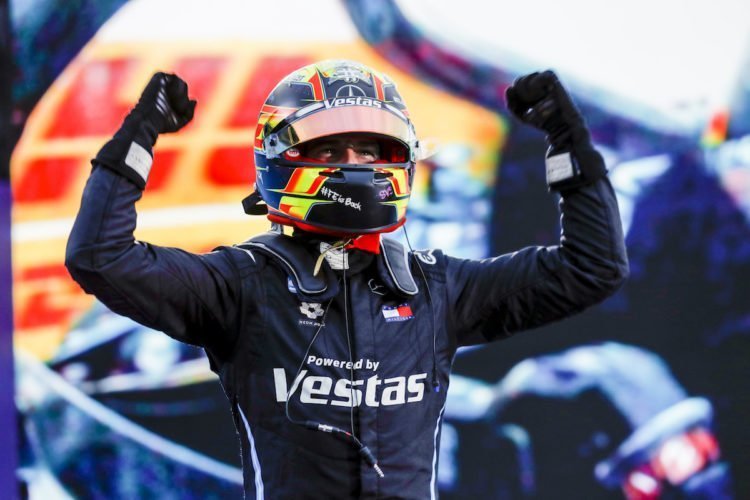 Vandoorne fronts Mercedes 1-2 in Formula E Berlin finale