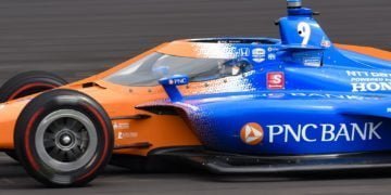 Dixon tops the charts on day two of Indy 500 practice, Alonso crashes