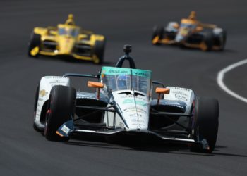 Alonso ‘didn’t have one kind lap’, but reaches finish