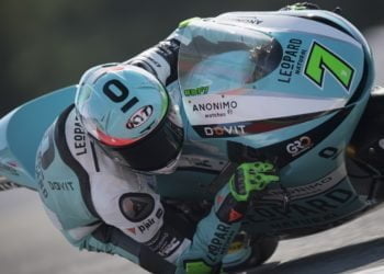 Foggia holds off Arenas and Ogura to take first Moto3 victory at Brno