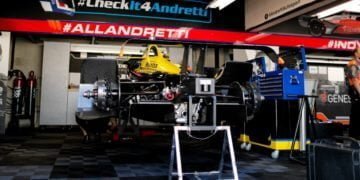 IndyCar reluctant to put timeframe on hybrid introduction