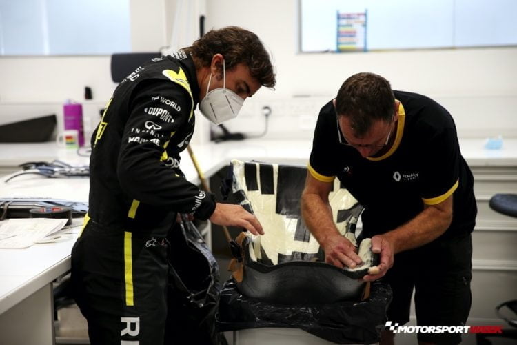 Gallery: Alonso tours Renault F1 factories ahead of 2021 return