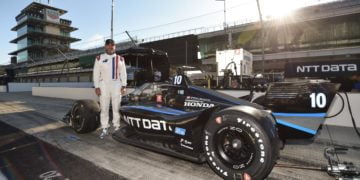 Johnson signs two-year IndyCar deal with Chip Ganassi