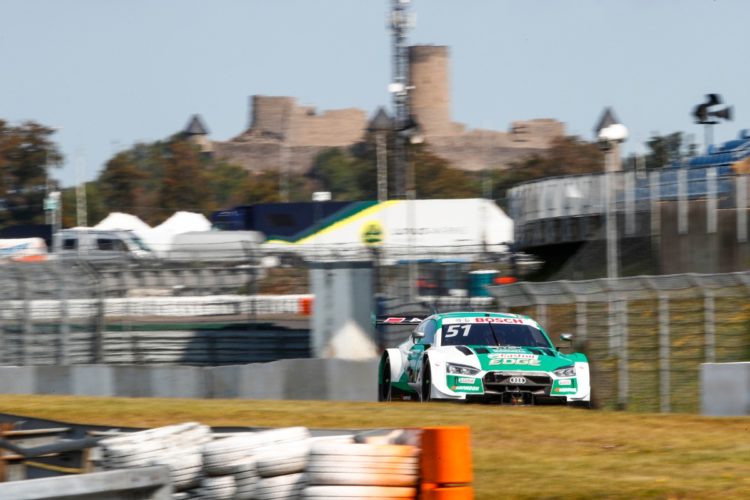 Müller extends championship lead with Saturday Nürburgring pole