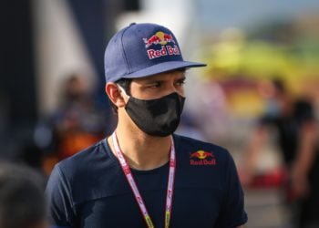 Red Bull junior misses F3 finale amid contract saga