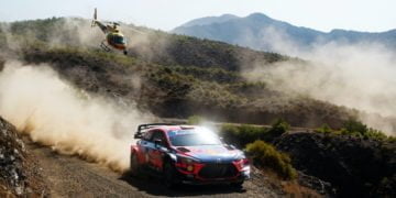Neuville takes Rally Turkey lead after dramatic Saturday