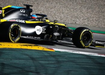 In photos: Alonso returns to F1 test action with Renault