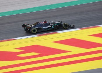 Hamilton experimented with different lines through Portugal race