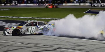 Kyle Busch scores first win of 2020 at Texas Motor Speedway